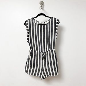 Universal Thread Fall Summer Casual Cotton Striped Cap‎ Sleeve Short Romper